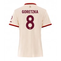 Bayern Munich Leon Goretzka #8 Kolmaspaita Naiset 2024-25 Lyhythihainen